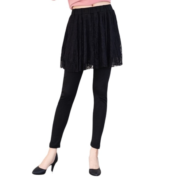 ❤️ Lace Skirted Leggings EUC made in Korea size Small - Picture 2 of 6